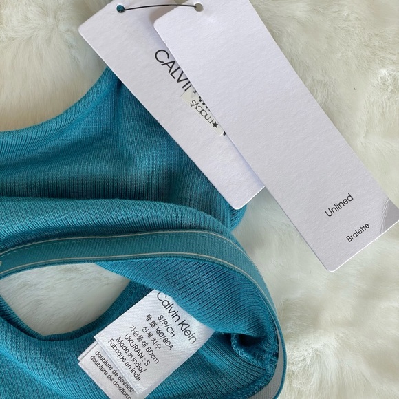 New with tags CALVIN KLEIN Unlined BRALETTE t-back Blue ( teal) Size Small logo - Picture 3 of 3
